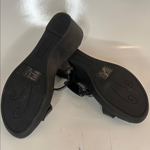 Montego Bay Club Glossy Black Sandals with Jewel Detail - Picture 6 of 9